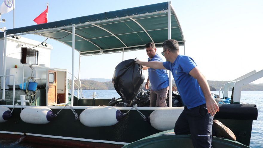 Göcek ve Dalaman koylarında bulunan konteynırlar kaldırılıyor