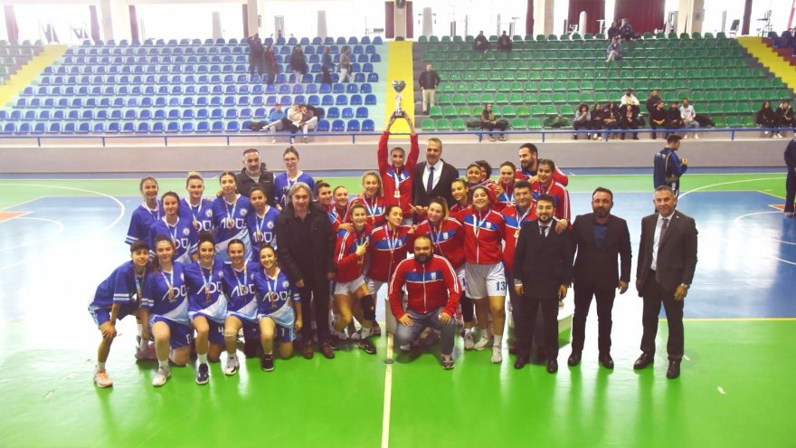 ÜNİLİG basketbol müsabakaları yapıldı