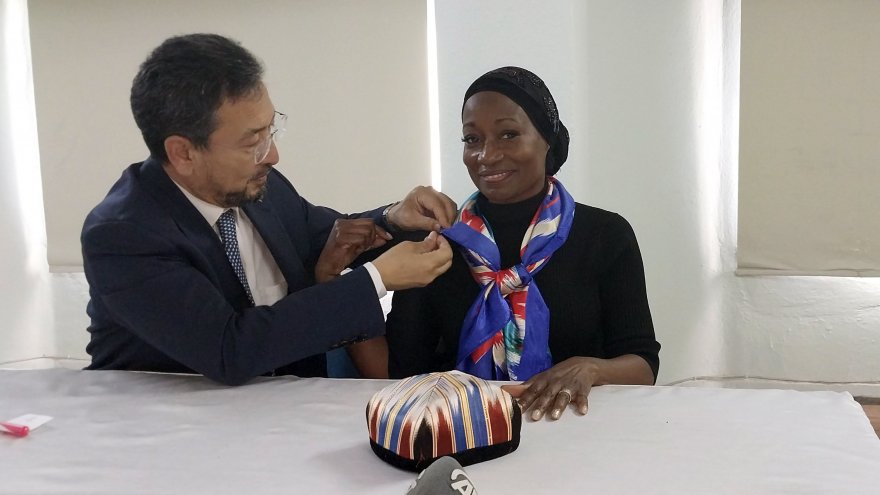 ABD'li sanatçı Della Miles, Muğla'da hayranlarıyla bir araya geldi