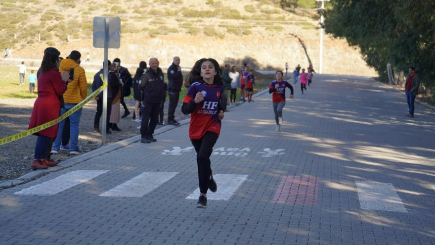 SEYDİKEMER’DE BÜYÜK ATATÜRK KOŞUSU YAPILDI