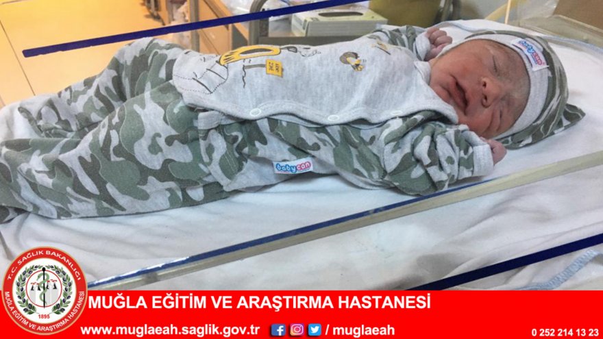 YENİ YILIN İLK BEBEĞİ DÜNYAYA GELDİ