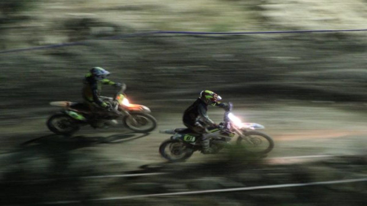 Türkiye’de ilk kez gece yarışıldı