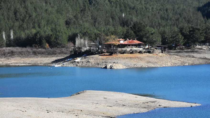 Ula Göleti'nde yağış azlığı nedeniyle su seviyesinde düşüş yaşandı