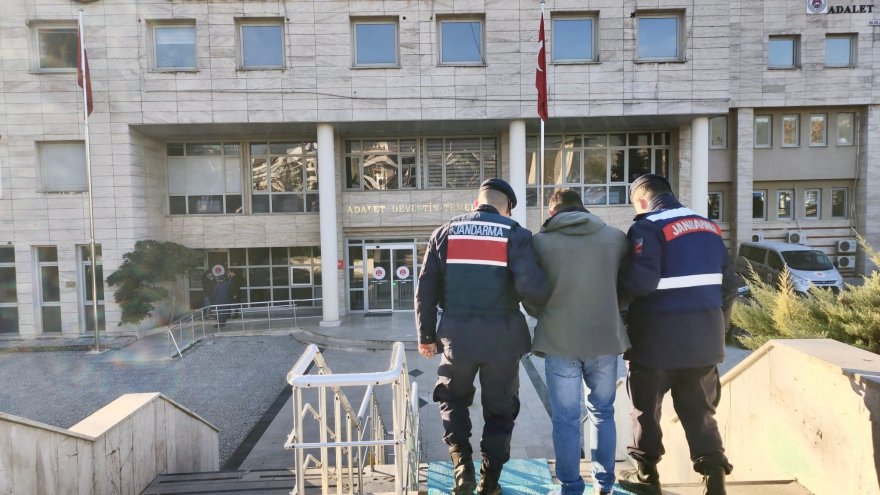 Silahla yağma suçundan aranan şahıs yakalandı