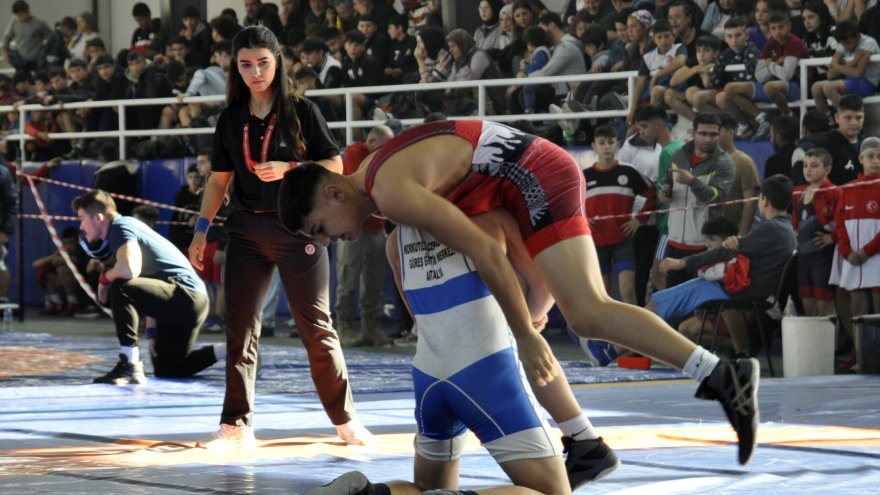 Fethiye'de Serbest Güreş 1. Akdeniz Kupası düzenlendi