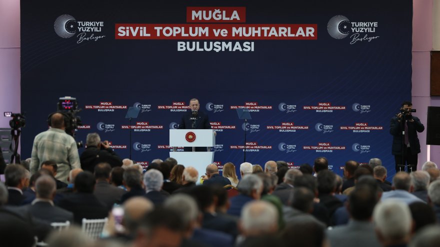 Cumhurbaşkanı Erdoğan, STK temsilcileri ve muhtarlarla bir araya geldi
