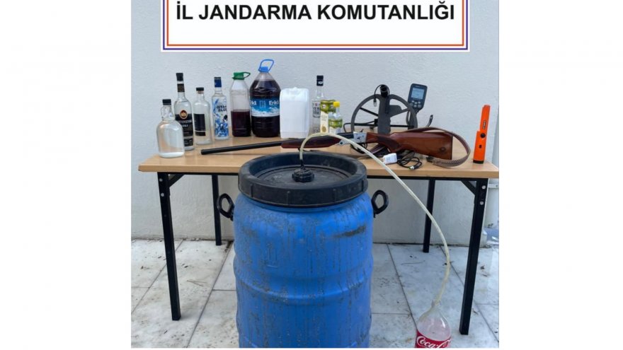 Kaçak içki operasyonunda 2 kişi yakalandı