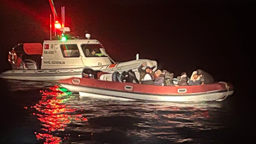 13 düzensiz göçmen kurtarıldı