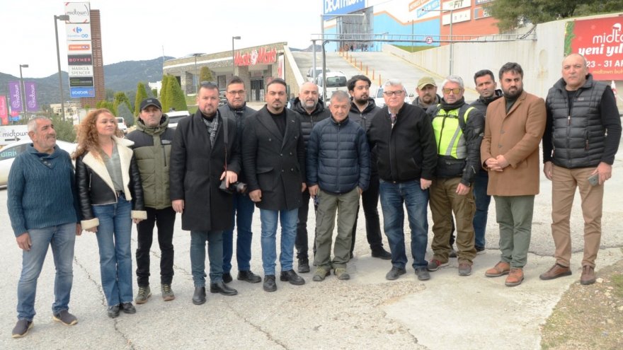 Bodrum'da görev yapan gazeteciler meslektaşlarının saldırıya uğramasına tepki gösterdi