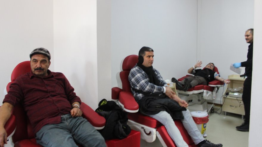 MUĞLALILAR KAN BAĞIŞINA YOĞUN İLGİ GÖSTERDİ