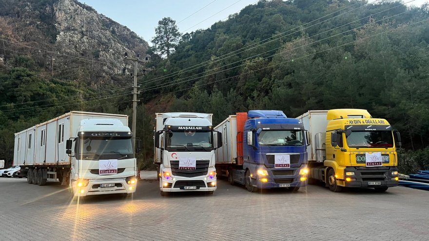 Sinpaş Holding’ten deprem bölgesine 60 yardım tırı