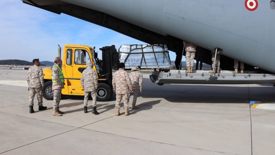 Muğla’dan insani yardımlar uçakla deprem bölgesine gönderildi