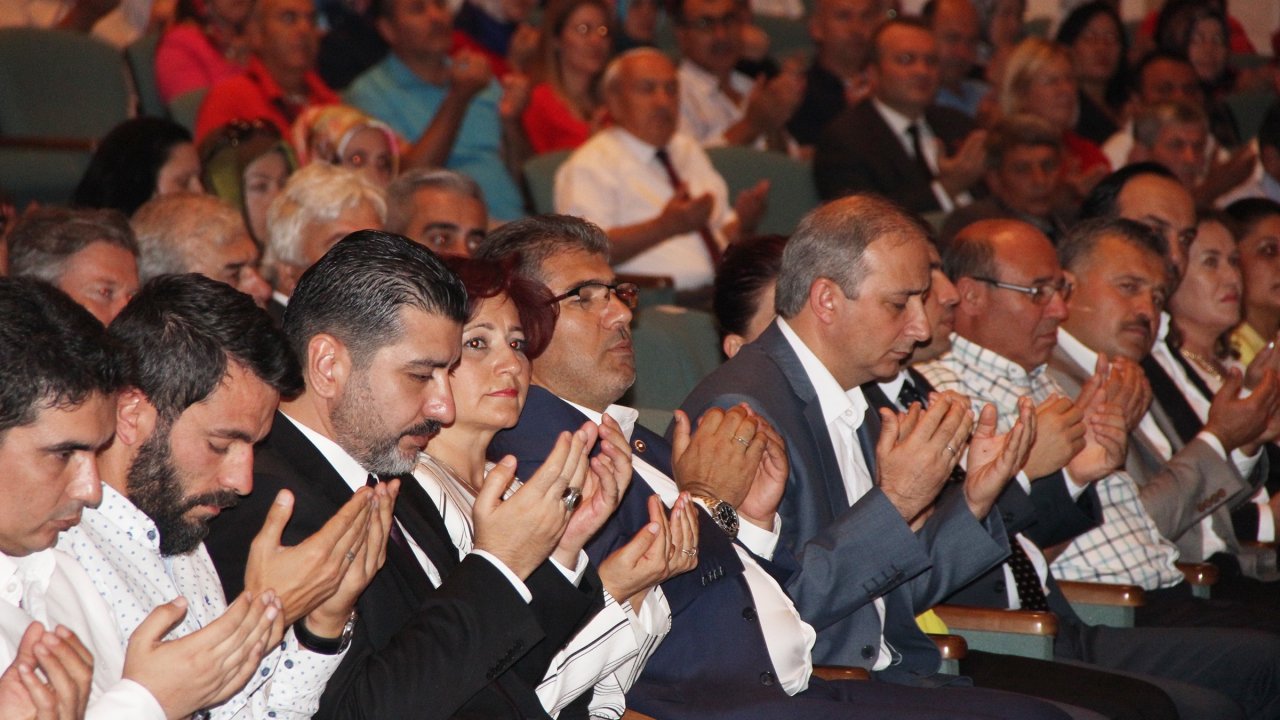 AK Parti Muğla İl Başkanı Kadem Mete:  “FETÖ’cülerin namazla niyazla alakası yok”