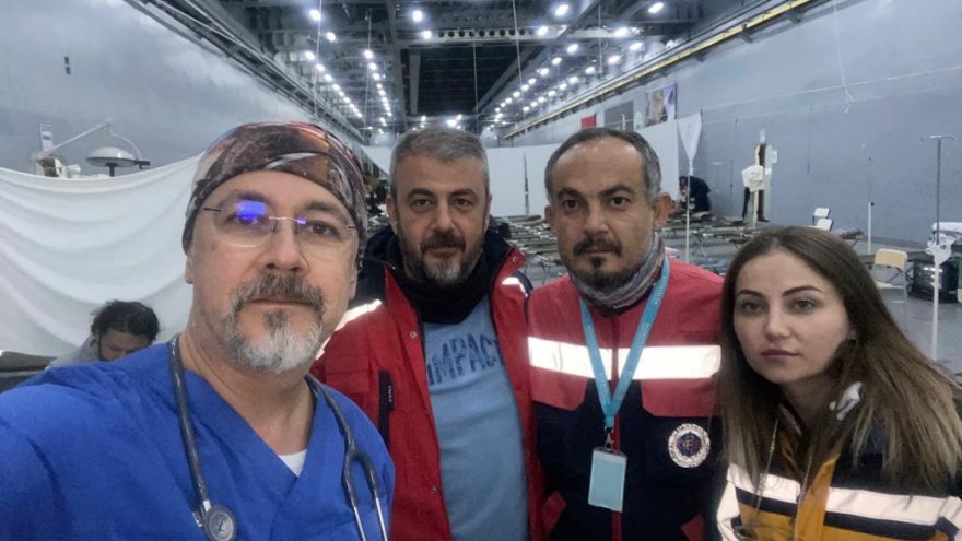 MSKÜ'DEN TCG BAYRAKTAR GEMİSİNDE DEPREMZEDELERE SAĞLIK HİZMETİ