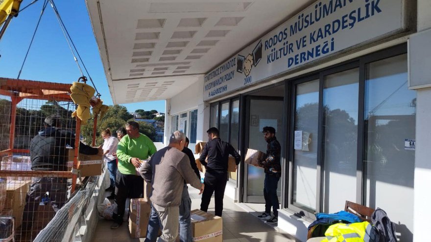 Yunanistan'ın Rodos Adası'ndan ikinci kez depremzedeler için yardım geldi