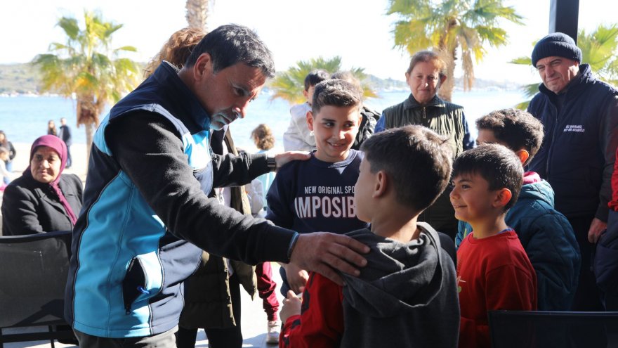 BAŞKAN ARAS’TAN DEPREMZEDELERE ZİYARET