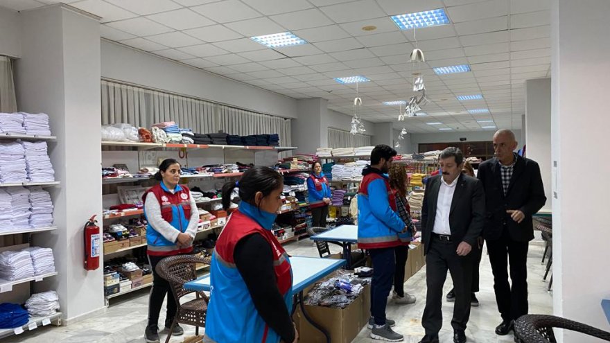 MARMARİS’TEN 125 TIR VE 7 KAMYON İNSANİ YARDIM MALZEMESİ GÖNDERİLDİ