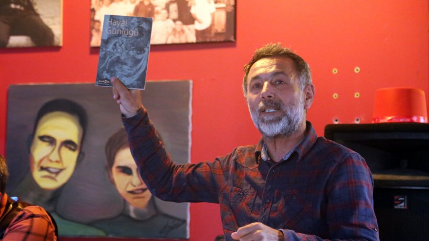 Depremzede çocuklar yararına ikinci kez kitap mezadı düzenlendi