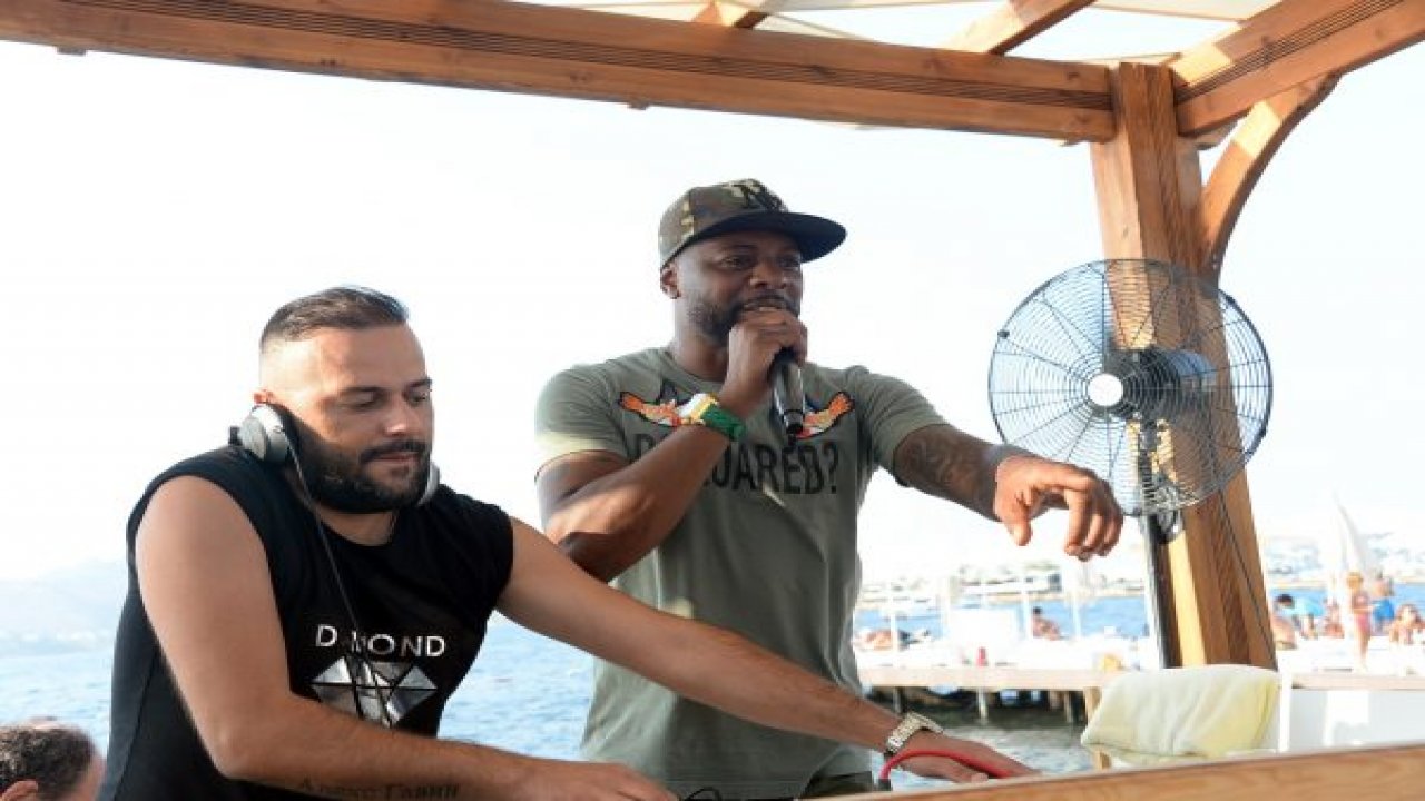 Pascal Nouma albüm çıkarmak için kolları sıvadı