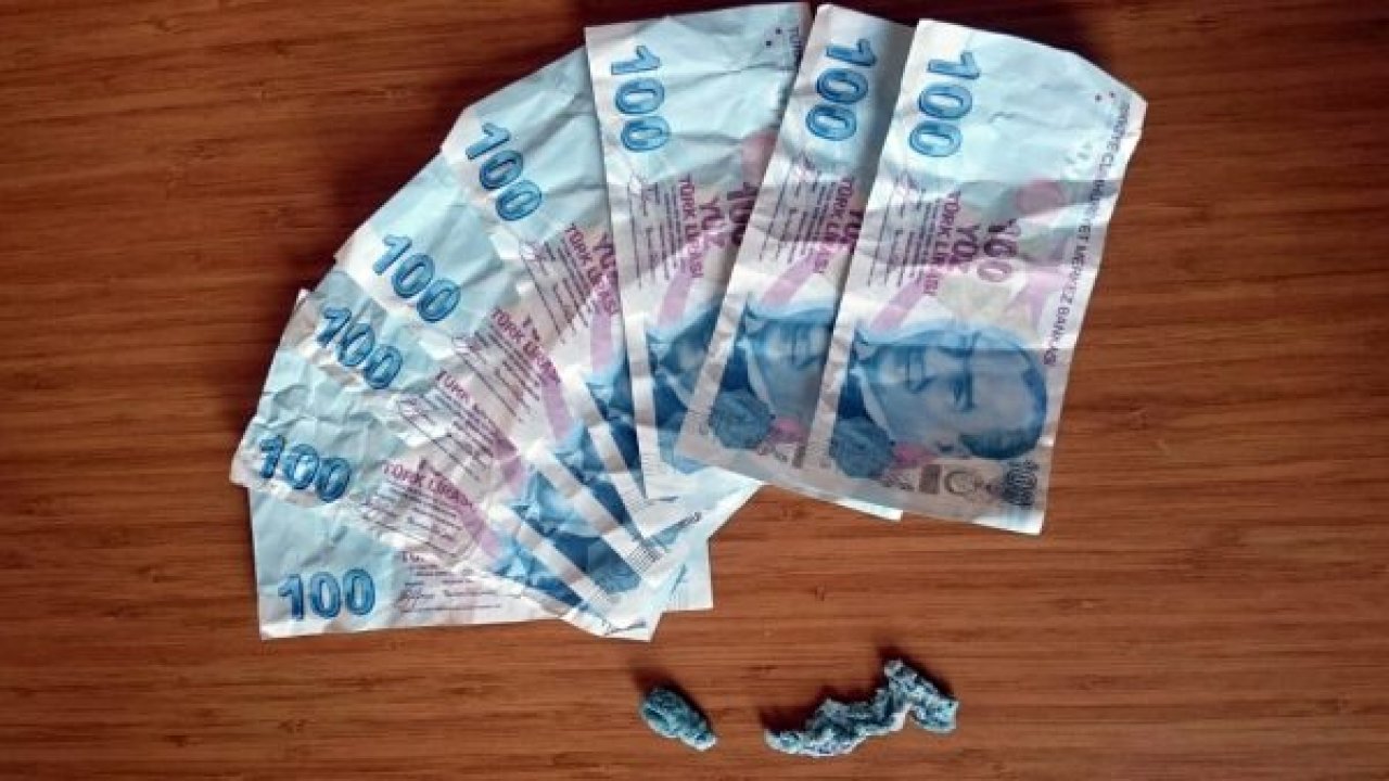 Polis korkusu para yedirdi