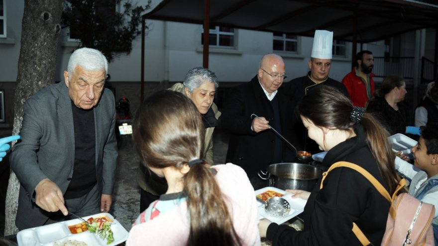 MENTEŞE’DE İLK İFTAR YAPILDI