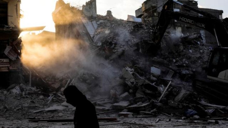 Kahramanmaraş merkezli depremlerde 41 bin 156 kişi hayatını kaybetti