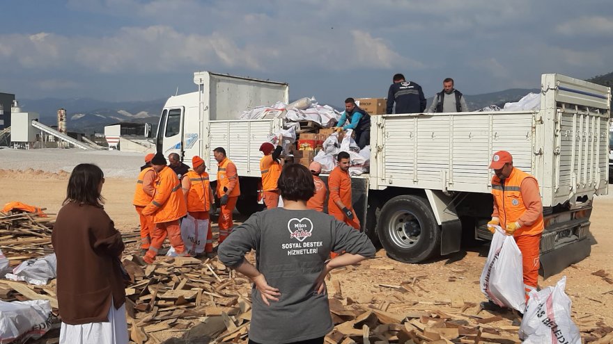 Milas’tan 13’üncü yardım aracı deprem bölgesine sevk edildi