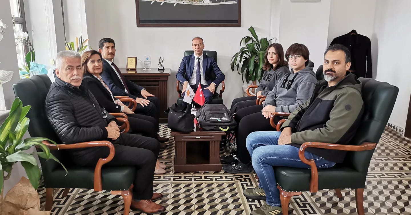 Teknofest Türkiye Finallerine Kalan Öğrenciler, Kaymakam  Maslak'ı Ziyaret Etti