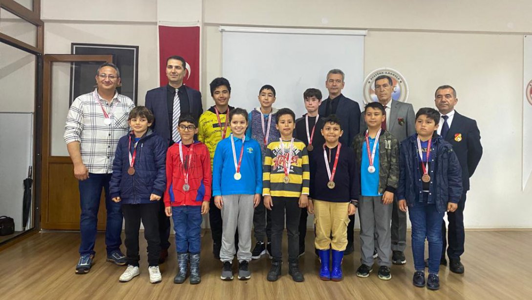 MAVİ YEŞİL OKULLAR SATRANÇ TURNUVASI ULA’DA TAMAMLANDI