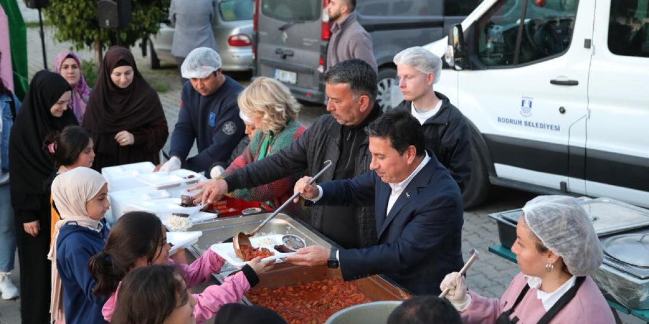 BAŞKAN ARAS’IN HALKLA İFTAR BULUŞMALARI DEVAM EDİYOR