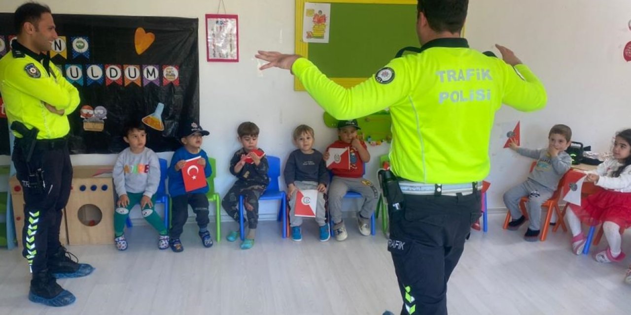 DATÇA'DA POLİSTEN ÇOCUKLARA YÖNELİK ETKİNLİK