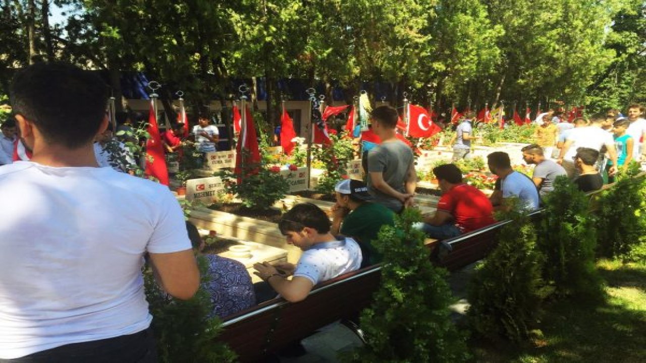 TÜGVA gençleri 15 Temmuz'u unutturmuyor