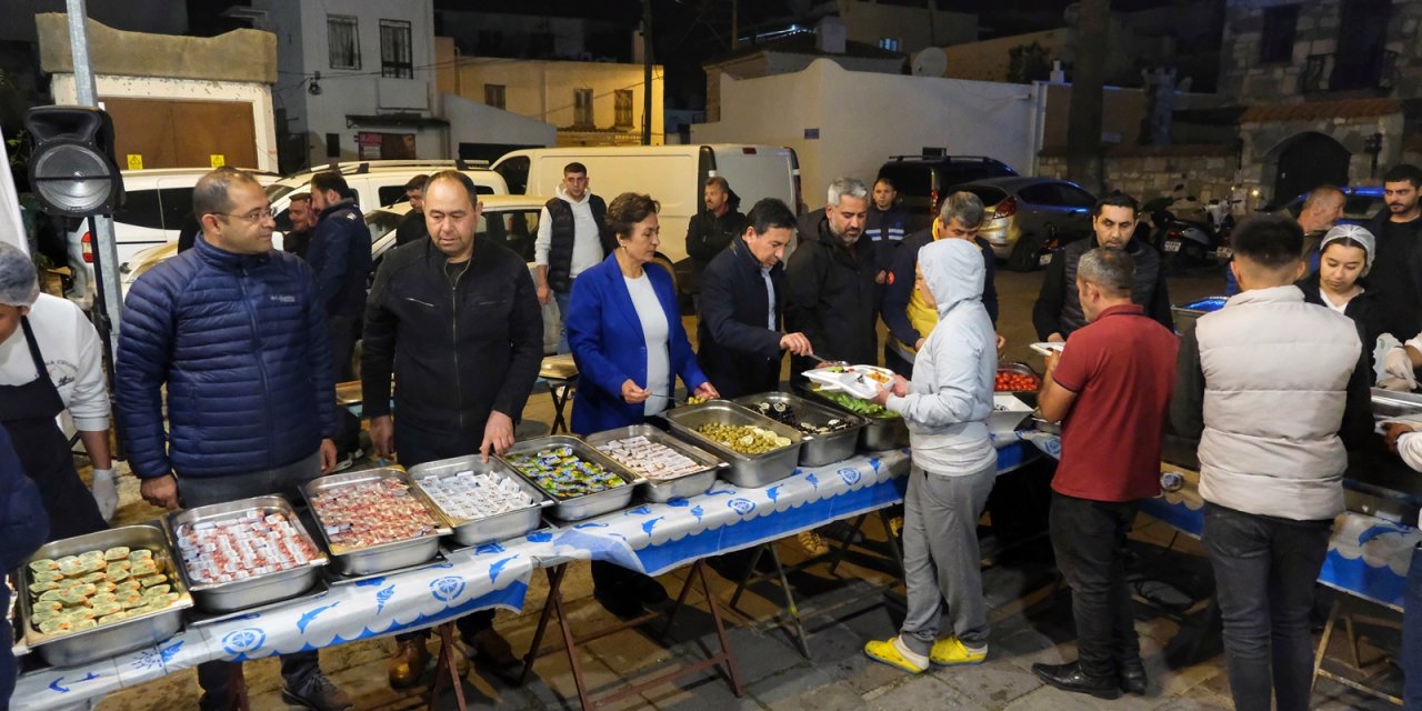 Bodrum'da 37 yıllık sahur geleneği devam etti