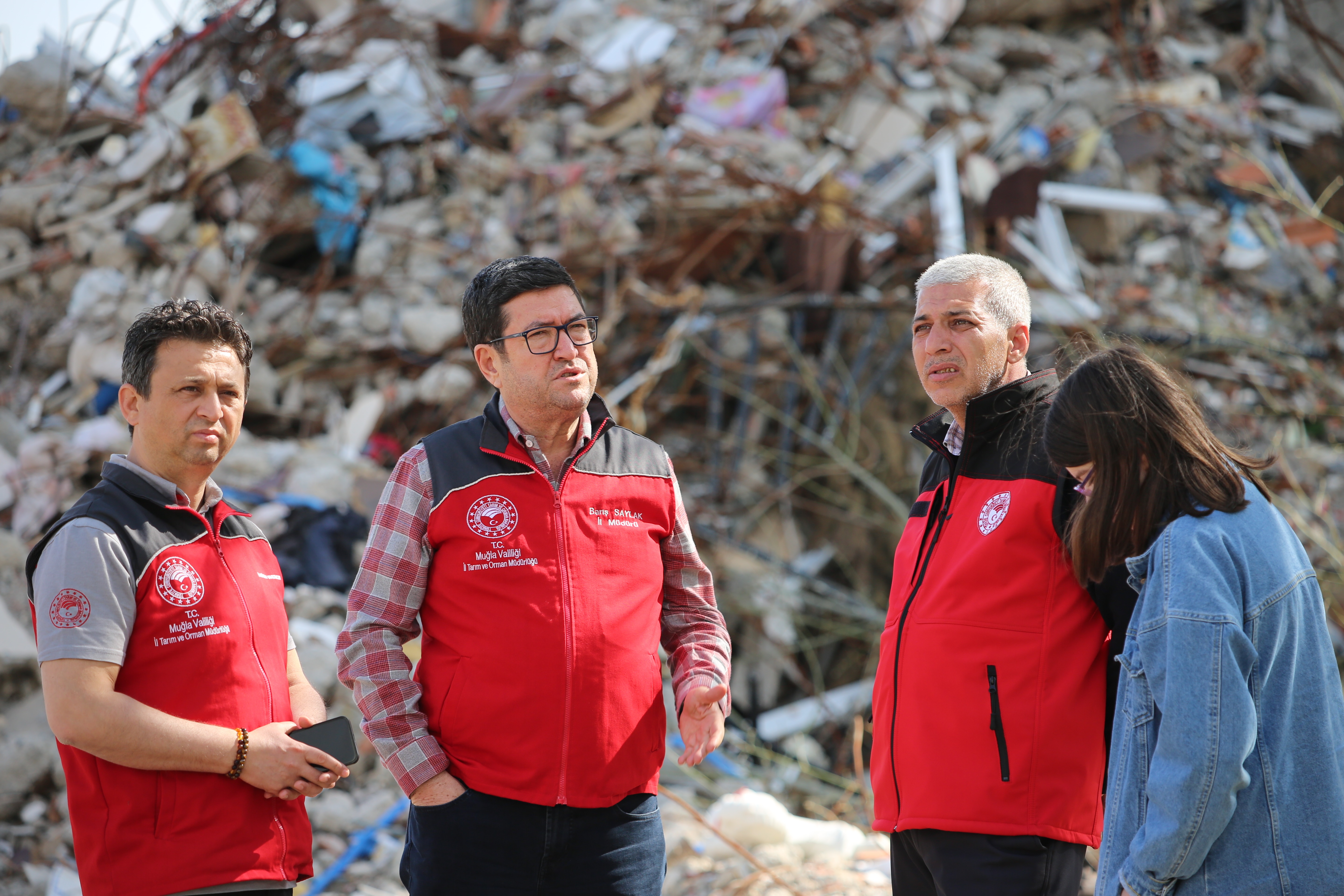 MUĞLA'DAN DEPREM BÖLGELERİNE DAYANIŞMA KÖPRÜSÜ KURULDU