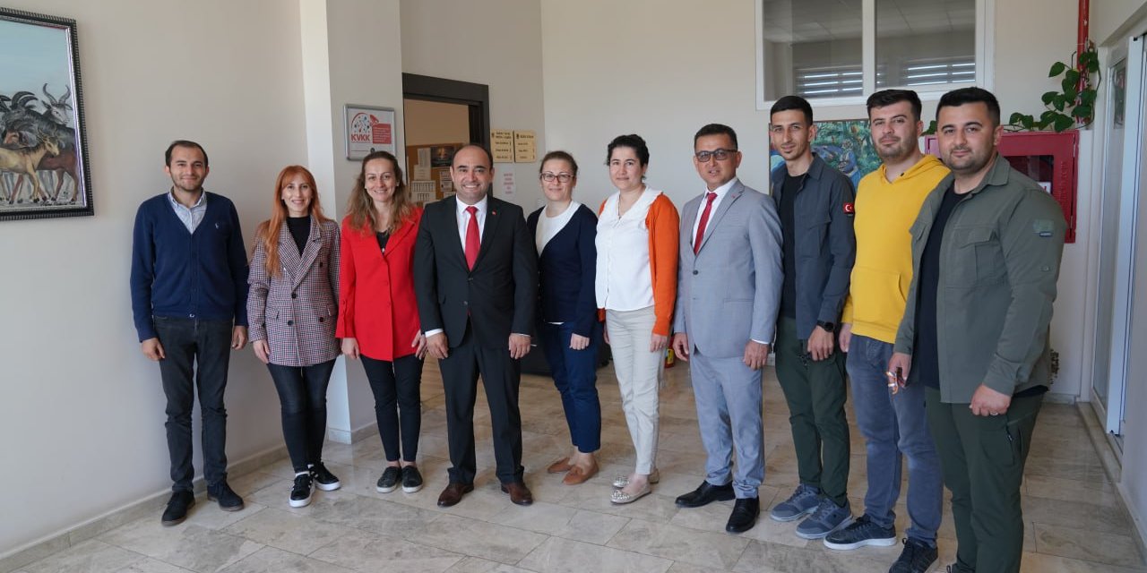 BAŞKAN AKDENİZLİ, BELEDİYE PERSONELİYLE BAYRAMLAŞTI