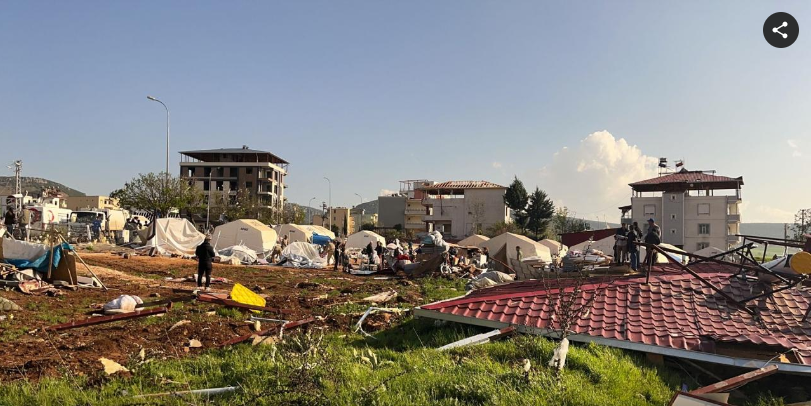 Pazarcık'taki çadır kenti fırtına ve hortum vurdu: 1 ölü, 44 yaralı