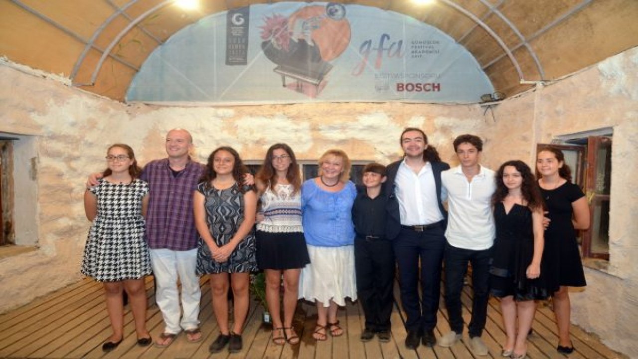 Genç piyanistlerden Gümüşlük’te konser