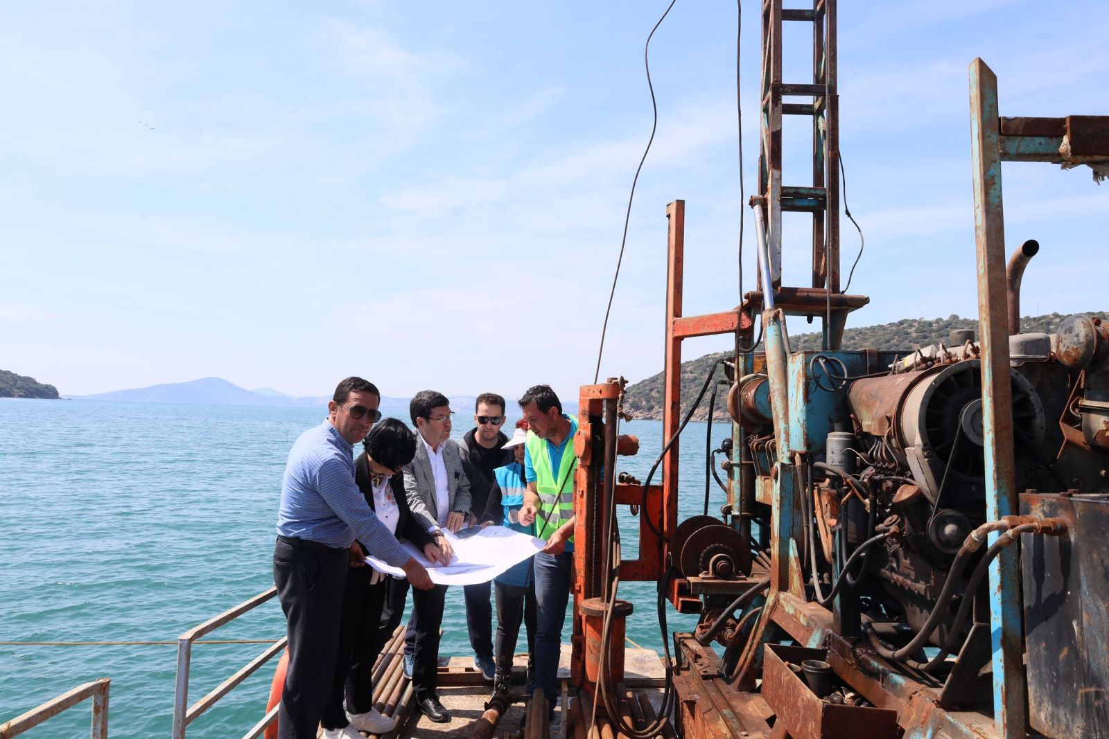 GÜLLÜK’TE BALIKÇILAR BARINAĞA KAVUŞUYOR