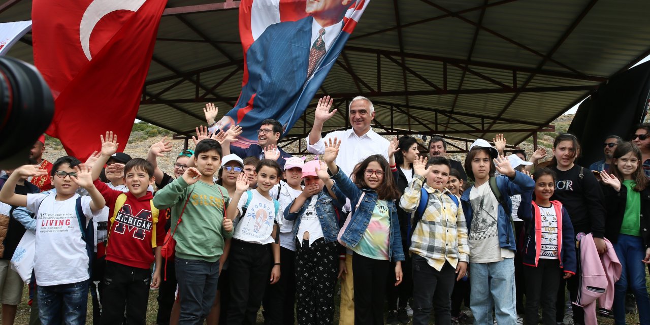 Bakan Ersoy, Bodrum'da Küdür Mera Şenliği'ne katıldı