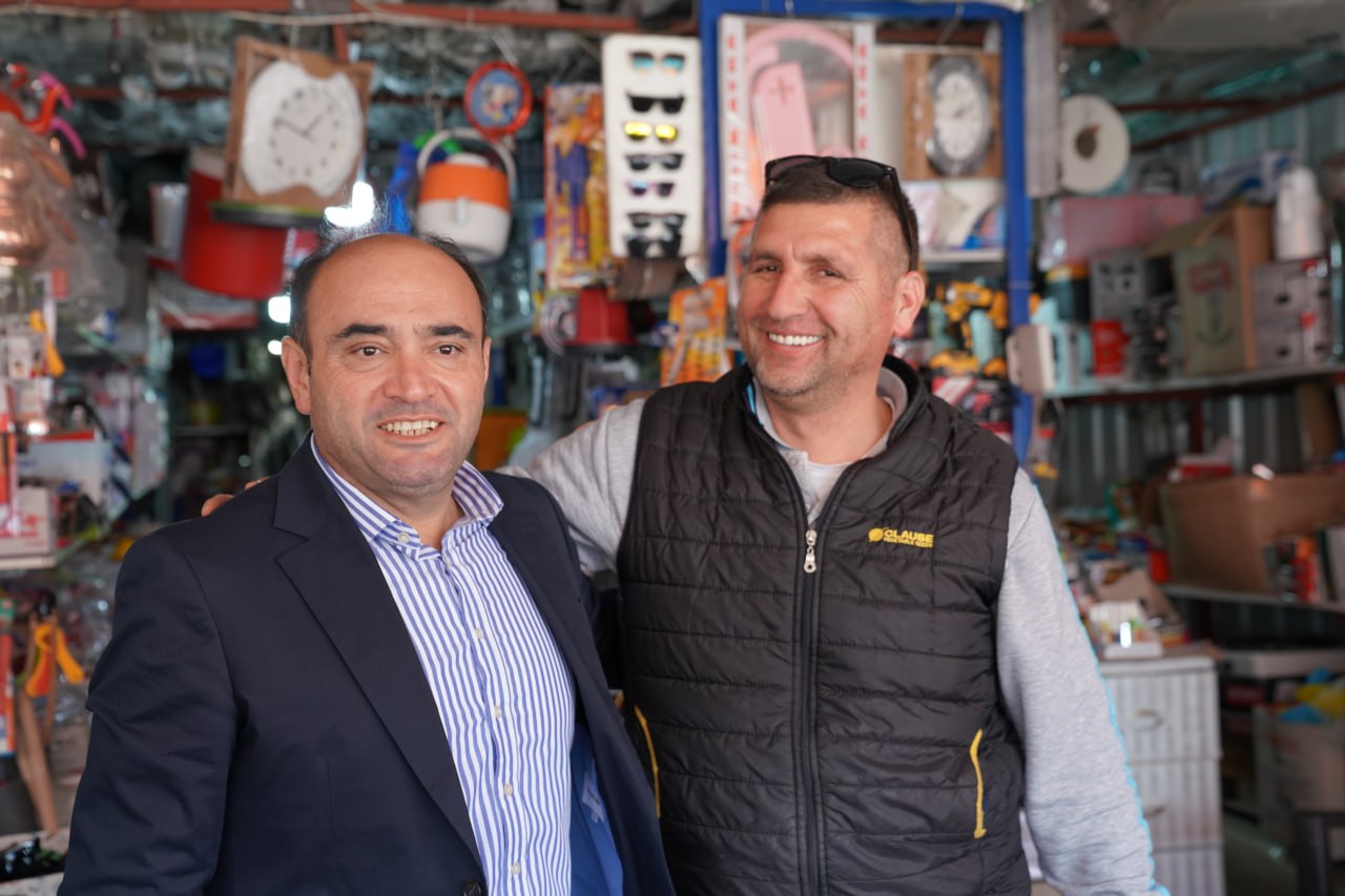 Başkan Akdenizli, esnafları ziyaret etti