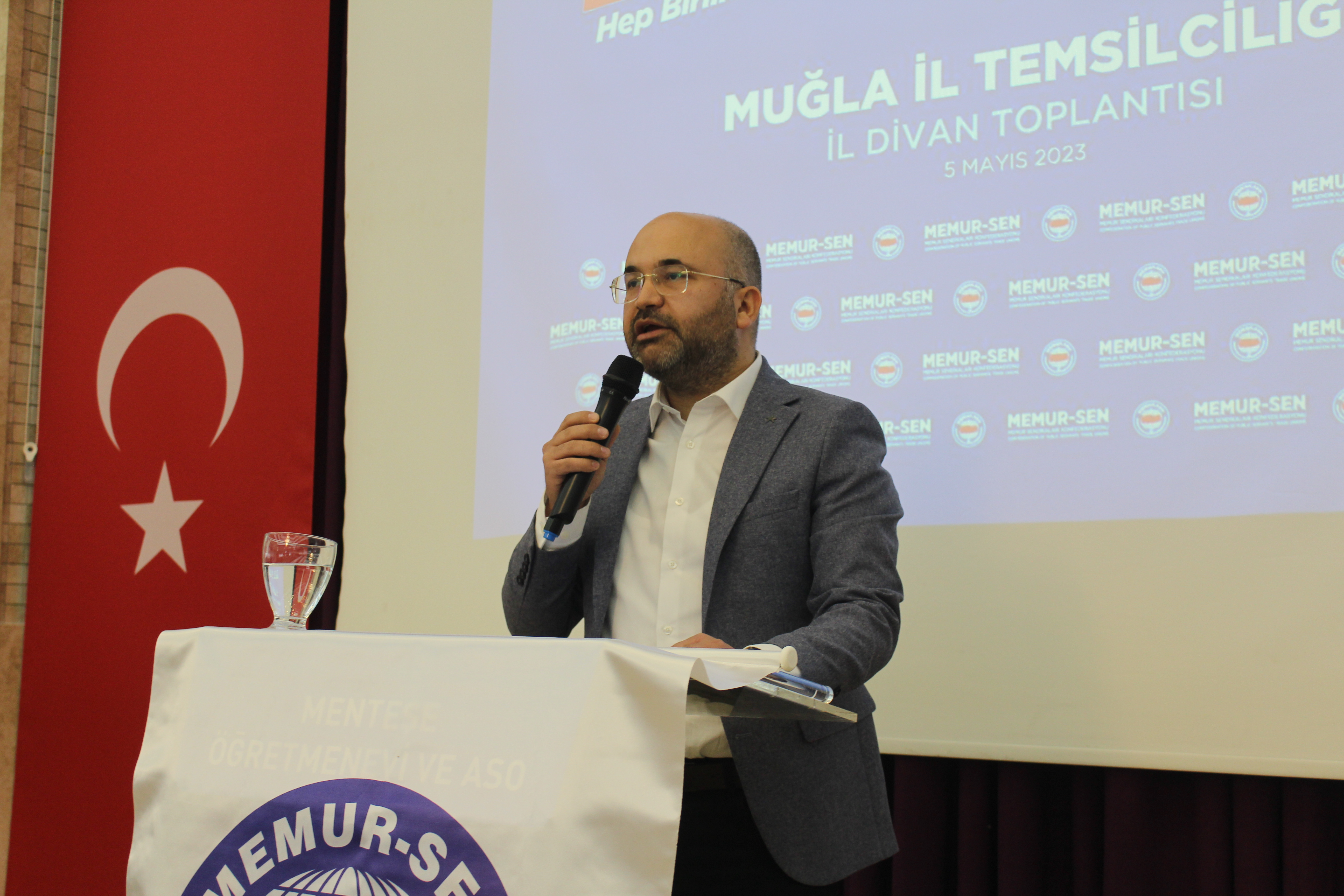 Memur-Sen Muğla İl Divan Toplantısını yaptı