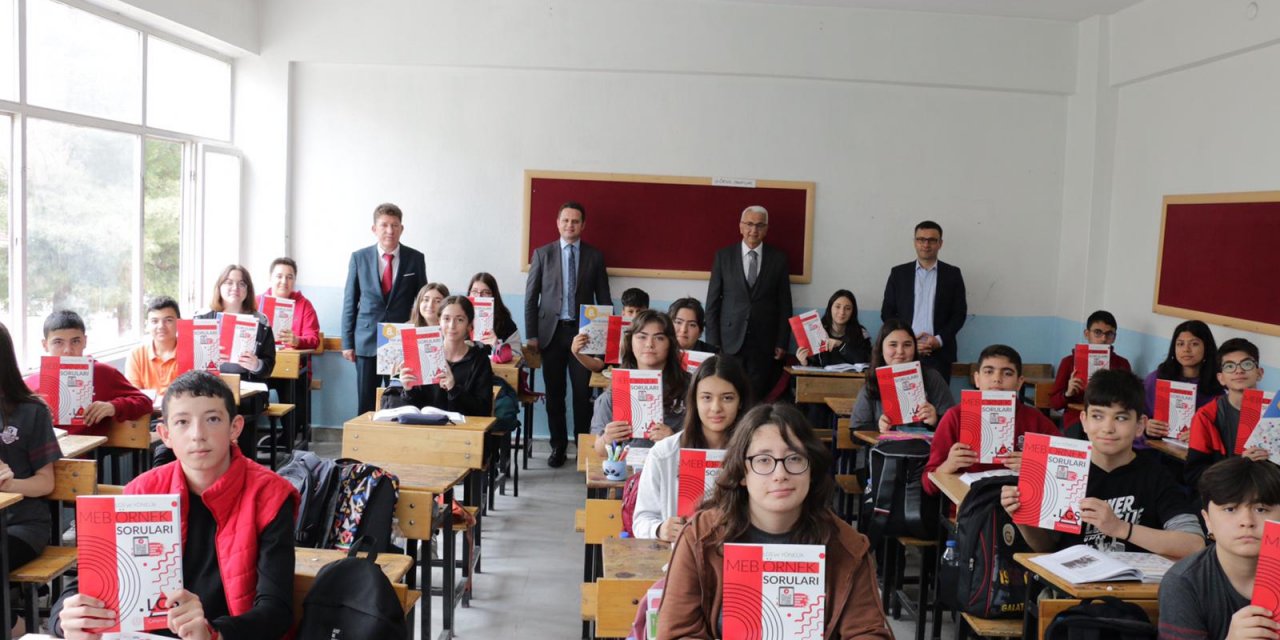 264 bin 435 yeni yardımcı kaynak kitap okullarda ücretsiz dağıtılmaya başladı