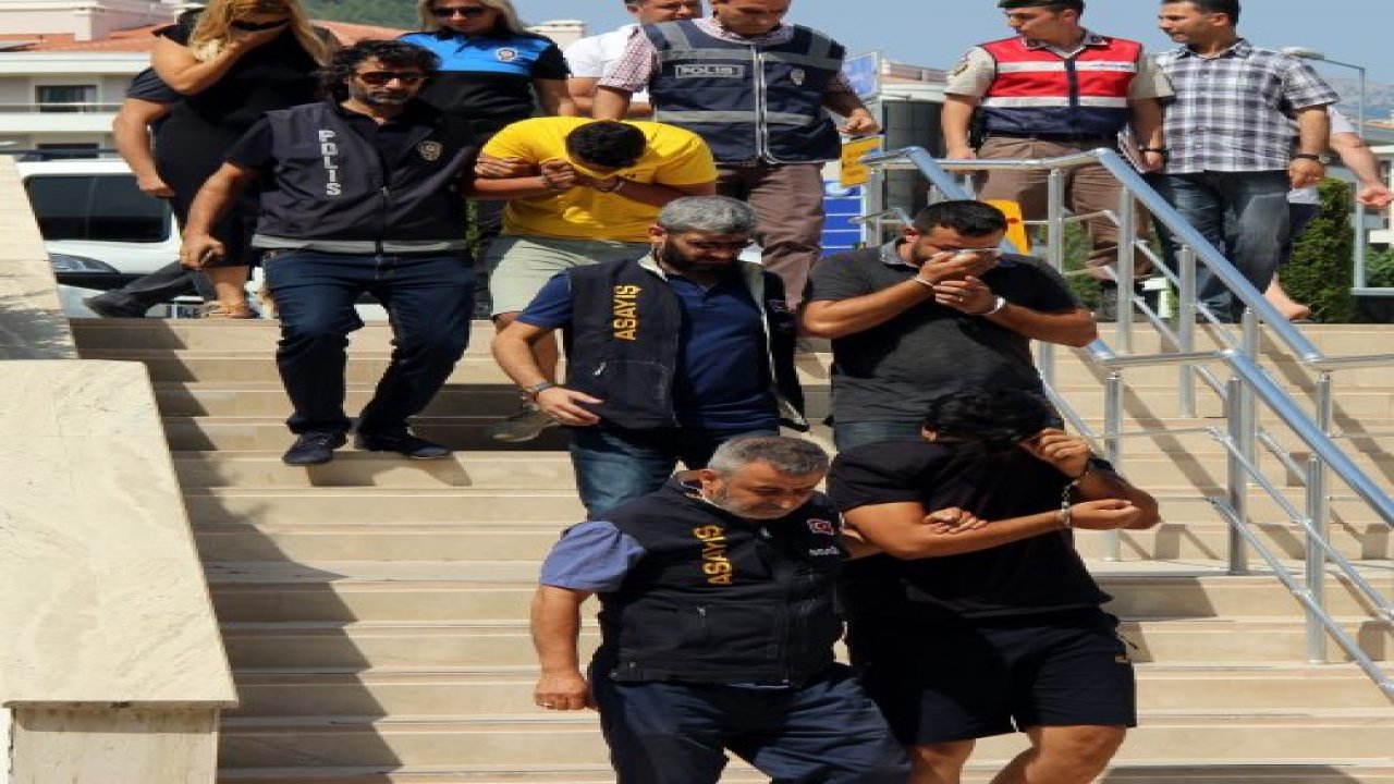 Çocuklarına yankesicilik yaptıran aile tutuklandı