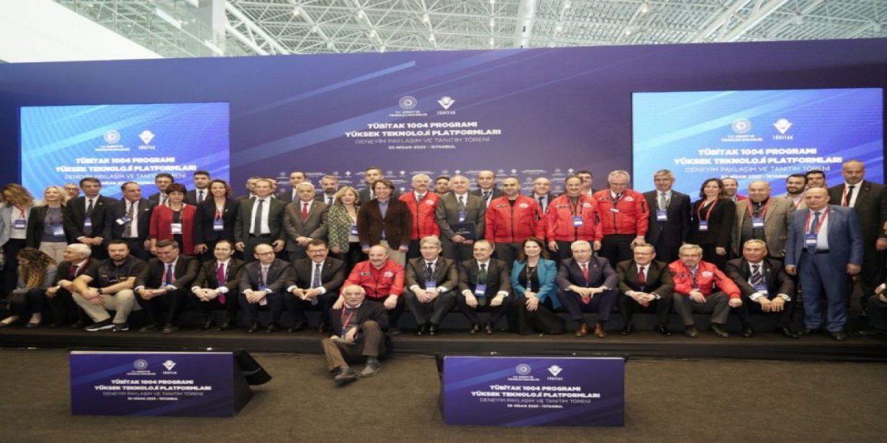 TEKNOFEST 2023-TÜBİTAK 1004 PROGRAMI YÜKSEK TEKNOLOJİ PLATFORMLARI İMZA TÖRENİ DÜZENLENDİ