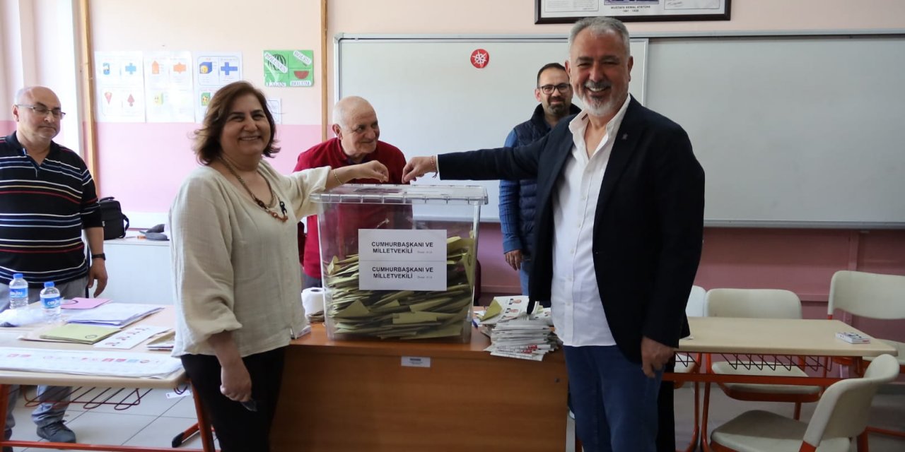 CUMHUR UZUN OYUNU KULLANDI