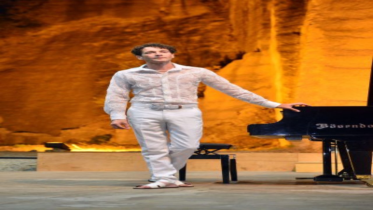 Gümüşlük’te Küba rüzgarları estirdi