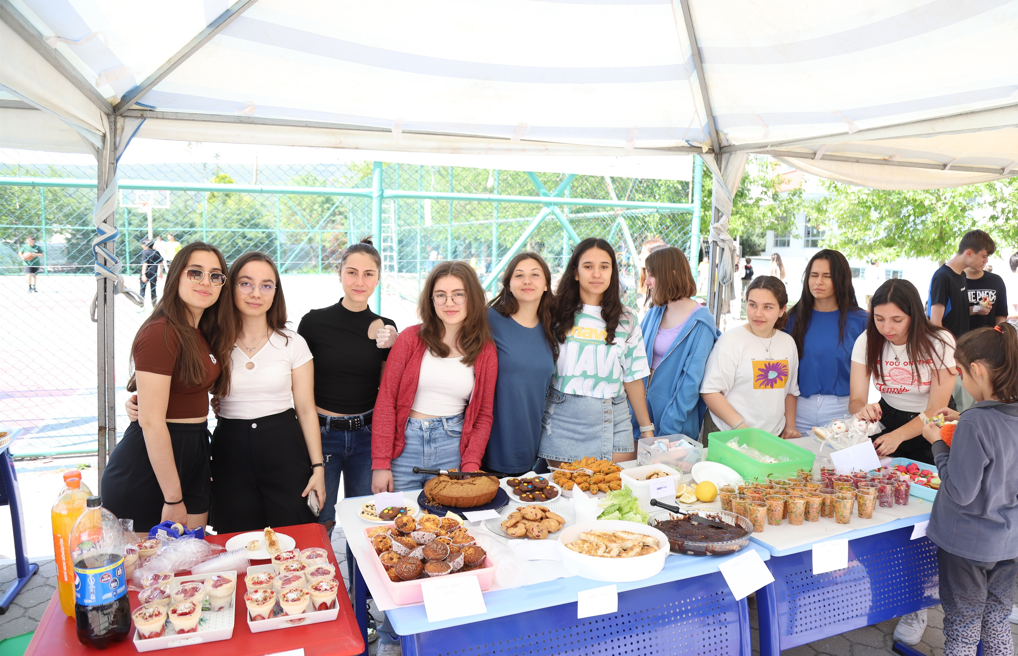 Yönelt Koleji’nin düzenlediği Gençlik Festivaline yoğun katılım