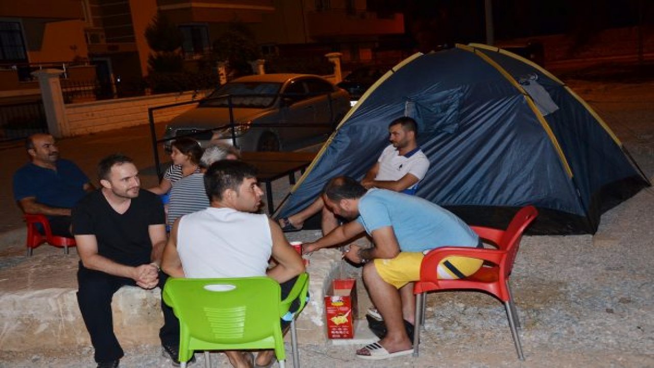 Deprem korkusu vatandaşları evinden etti
