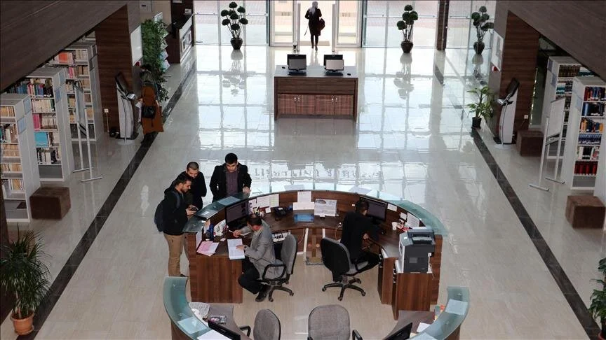 YÖK'ten vakıf üniversitelerine zam uyarısı