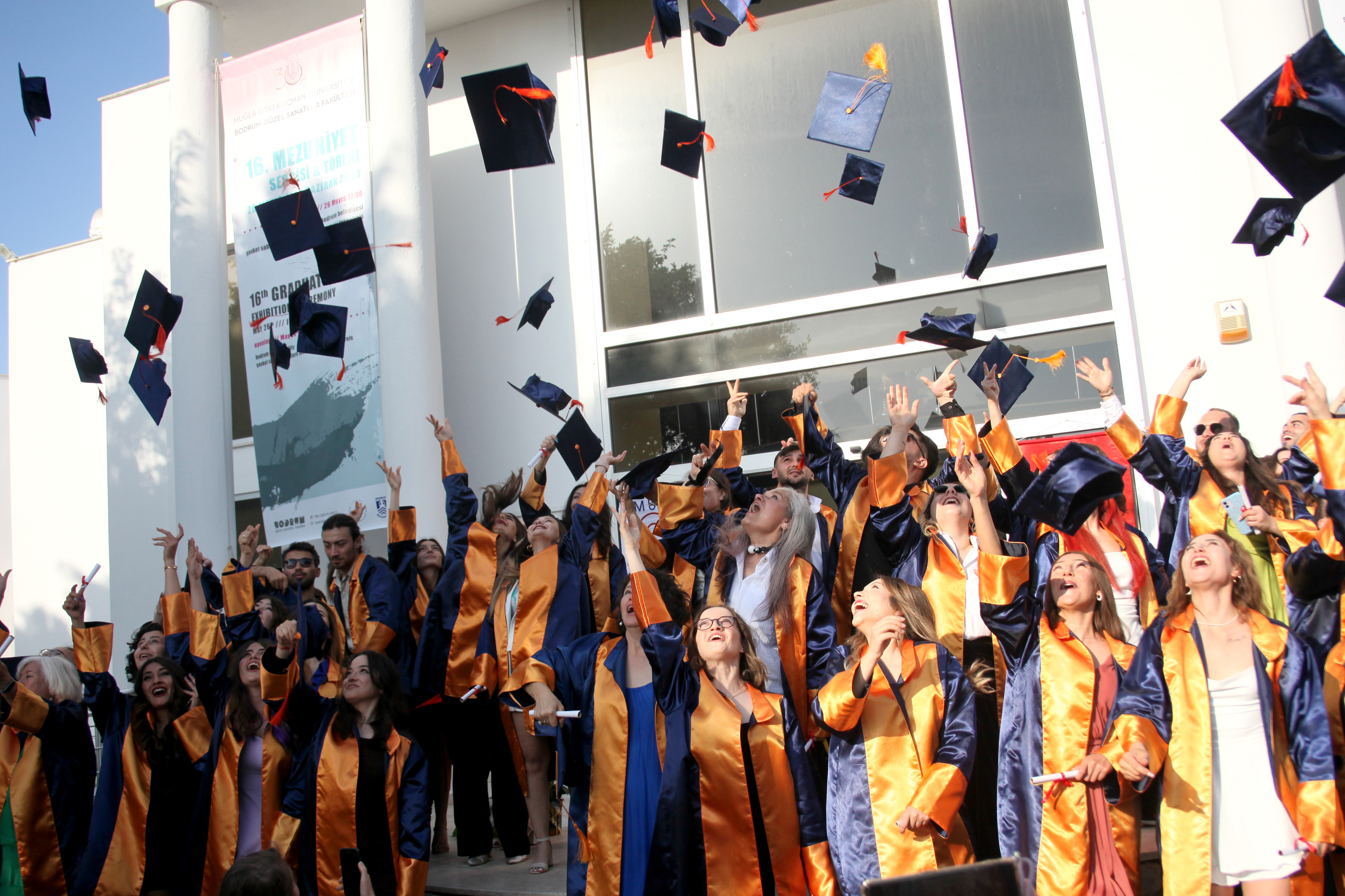 Bodrum Güzel Sanatlar Fakültesi 16. kez mezun verdi